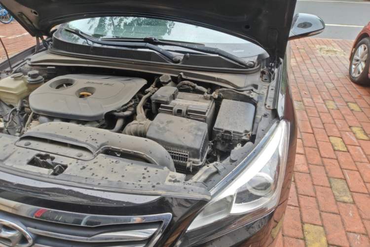 Used Hyundai Mistra 2014 1.8L Automatic Smart GLS Engine Bay Left