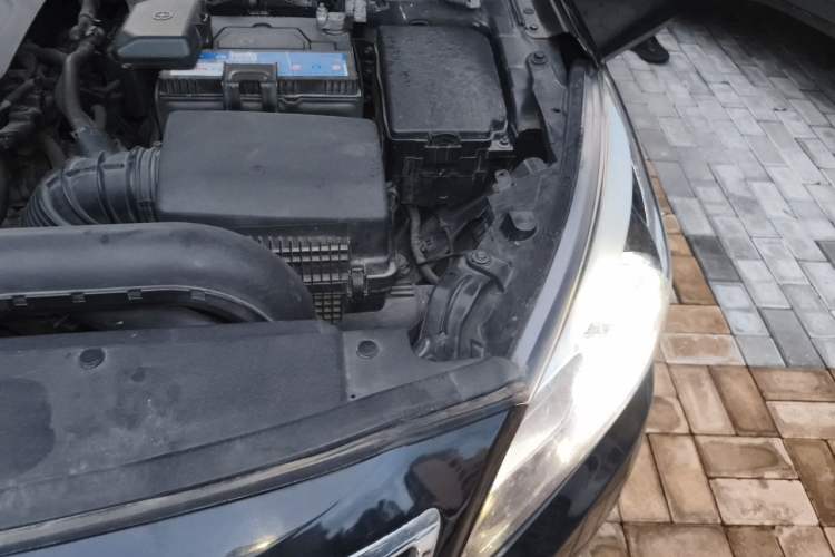 Used Hyundai Mistra 2014 1.8L Automatic Smart GLS Engine Bay Left