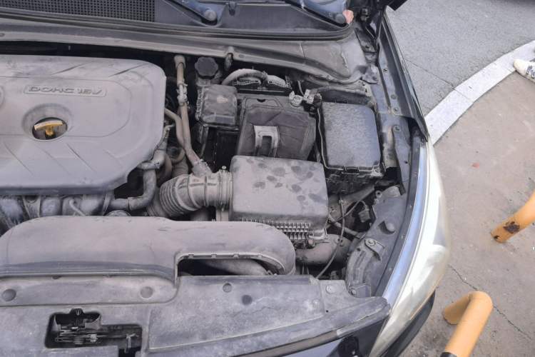 Used Hyundai Mistra 2014 1.8L Automatic Deluxe DLX Model Engine Bay Left