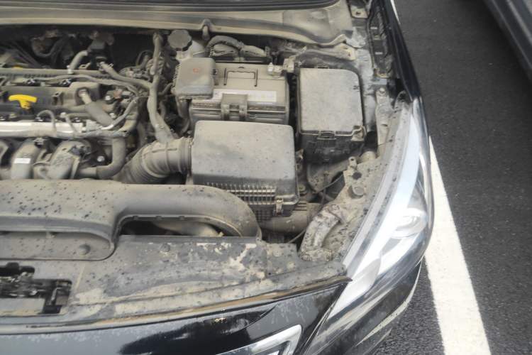 Used Hyundai Mistra 2014 1.8L Automatic Deluxe DLX Model Engine Bay Left