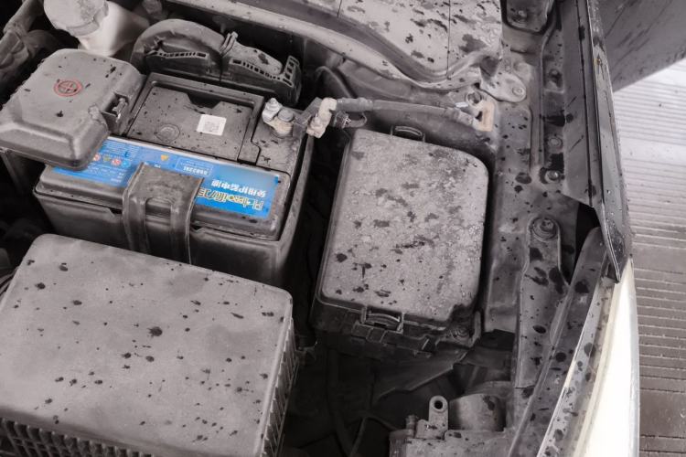 Used Hyundai Mistra 2014 1.8L Automatic Smart GLS Engine Bay Left