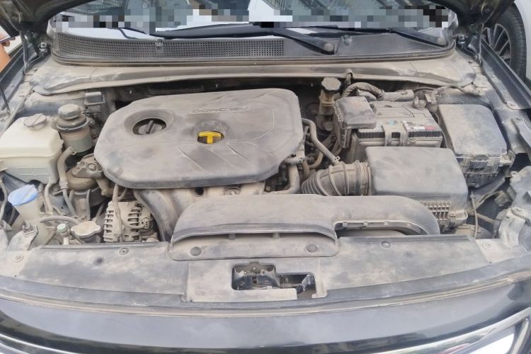Used Hyundai Mistra 2014 1.8L Manual Comfort GL Model Engine Bay