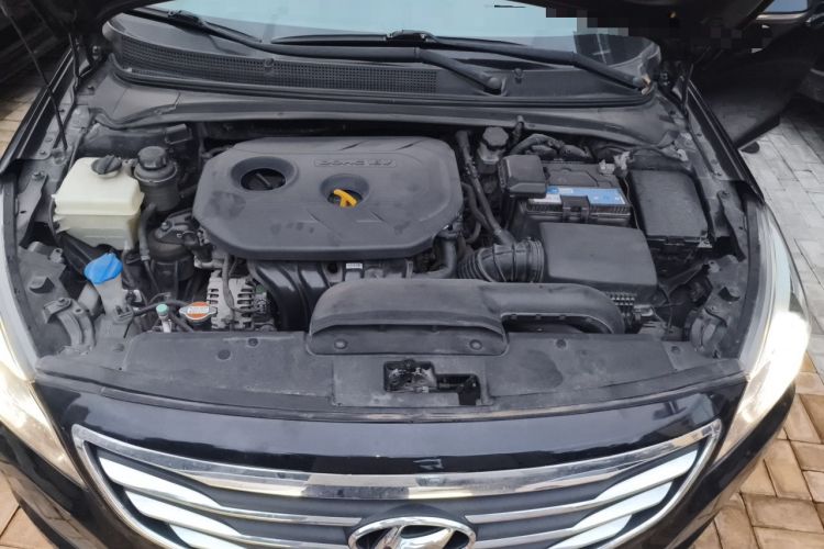 Used Hyundai Mistra 2014 1.8L Automatic Smart GLS Engine Bay