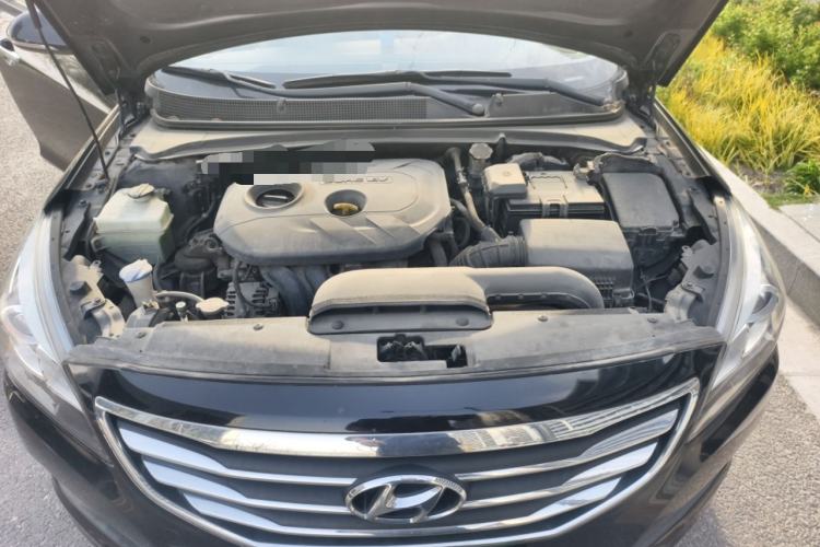 Used Hyundai Mistra 2014 1.8L Automatic Deluxe DLX Model Engine Bay