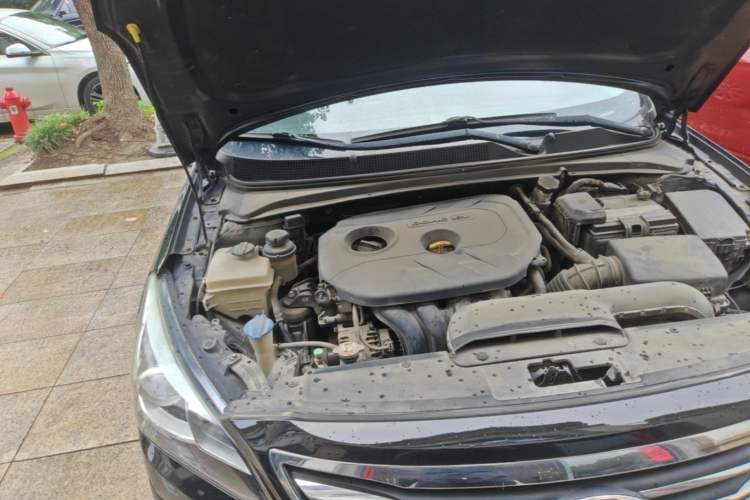 Used Hyundai Mistra 2014 1.8L Automatic Smart GLS Engine Bay Right