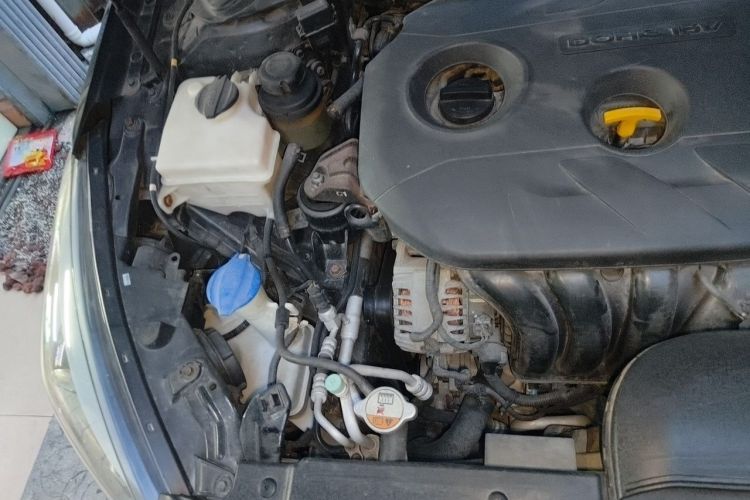 Used Hyundai Mistra 2014 1.8L Automatic Smart GLS Engine Bay Right