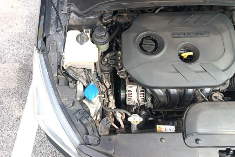 Used Hyundai Mistra 2014 1.8L Automatic Smart GLS Engine Bay Right