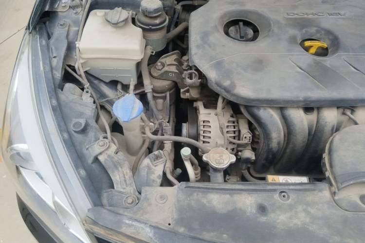 Used Hyundai Mistra 2014 1.8L Manual Comfort GL Model Engine Bay Right