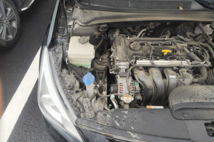 Used Hyundai Mistra 2014 1.8L Automatic Deluxe DLX Model Engine Bay Right