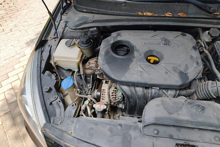Used Hyundai Mistra 2014 1.8L Automatic Smart GLS Engine Bay Right