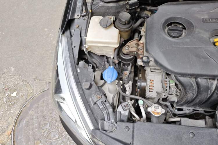 Used Hyundai Mistra 2014 1.8L Automatic Smart GLS Engine Bay Right