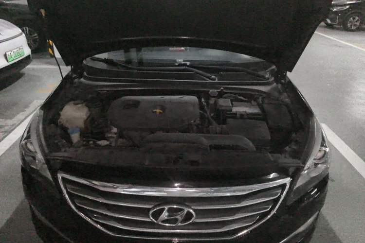 Used Hyundai Mistra 2014 1.8L Automatic Smart GLS Engine Bay