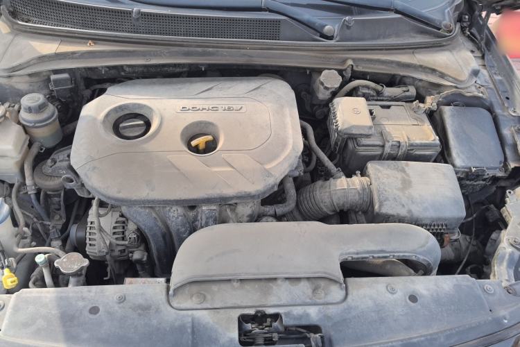 Used Hyundai Mistra 2014 1.8L Manual Comfort GL Model Engine Bay