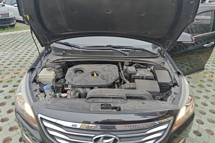 Used Hyundai Mistra 2014 1.8L Automatic Smart GLS Engine Bay