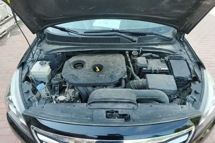 Used Hyundai Mistra 2014 1.8L Automatic Deluxe DLX Model Engine Bay