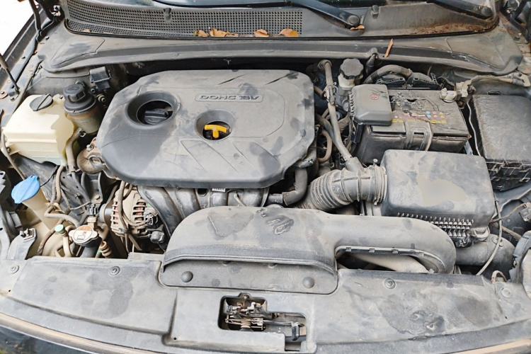 Used Hyundai Mistra 2014 1.8L Automatic Smart GLS Engine Bay