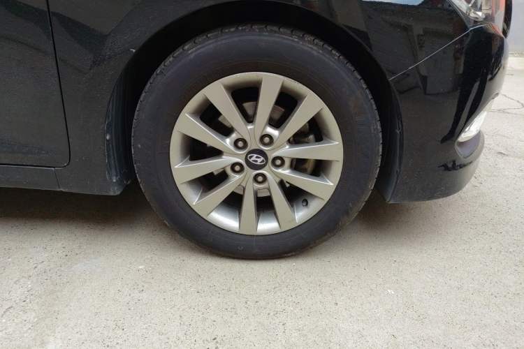 Used Hyundai Mistra 2014 1.8L Automatic Smart GLS Exterior 1