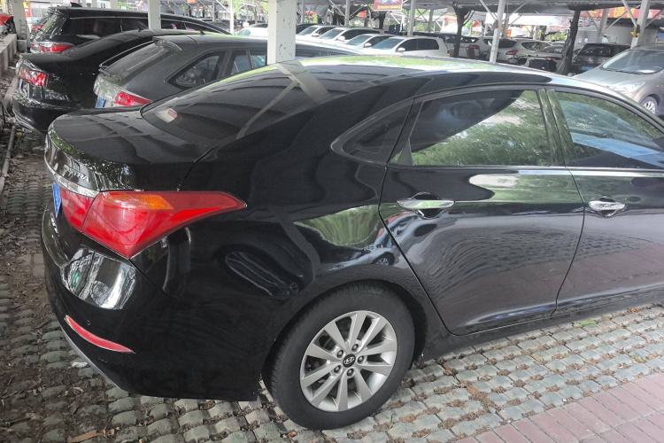 Used Hyundai Mistra 2014 1.8L Automatic Smart GLS Exterior 5