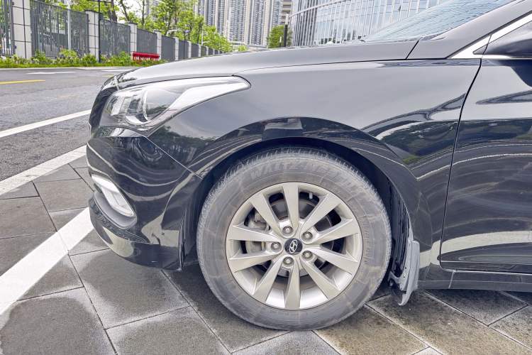 Used Hyundai Mistra 2014 1.8L Automatic Smart GLS Exterior 6
