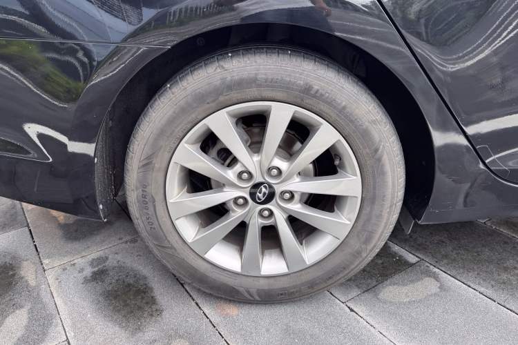 Used Hyundai Mistra 2014 1.8L Automatic Smart GLS Exterior 7