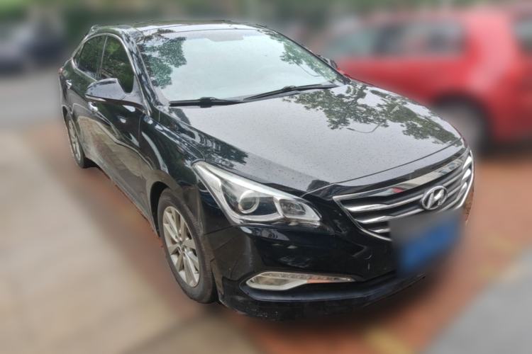 Used Hyundai Mistra 2014 1.8L Automatic Smart GLS Front Right 45 Deg
