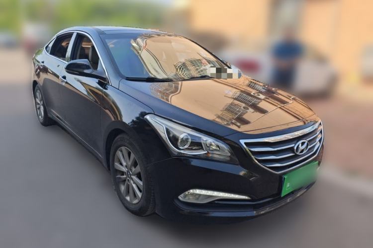 Used Hyundai Mistra 2014 1.8L Automatic Smart GLS Front Right 45 Deg