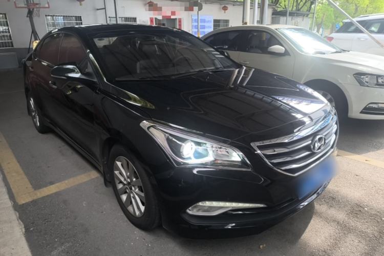 Used Hyundai Mistra 2014 1.8L Automatic Smart GLS Front Right 45 Deg