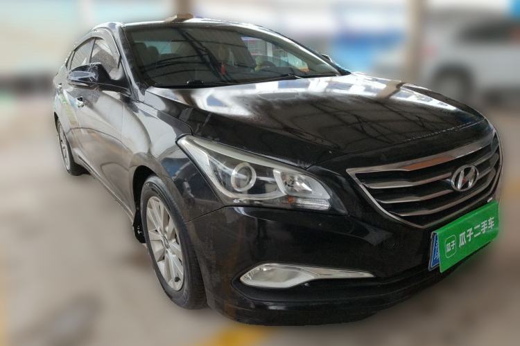 Used Hyundai Mistra 2014 1.8L Manual Comfort GL Model Front Right 45 Deg
