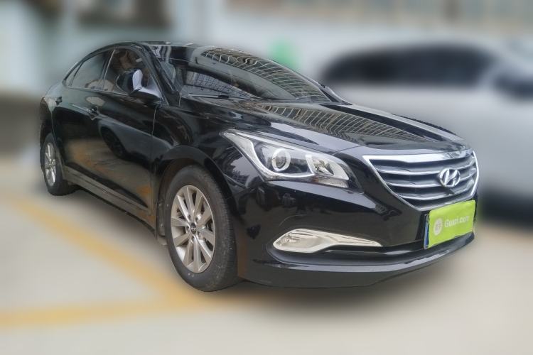 Used Hyundai Mistra 2014 1.8L Manual Comfort GL Model Front Right 45 Deg
