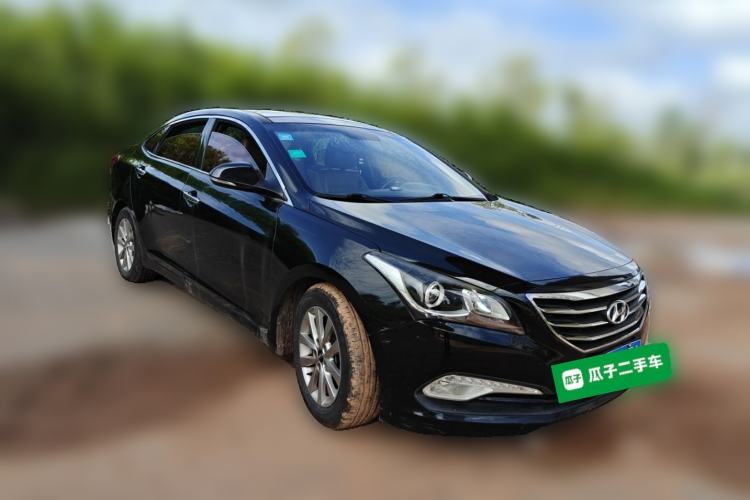 Used Hyundai Mistra 2014 1.8L Automatic Smart GLS Front Right 45 Deg