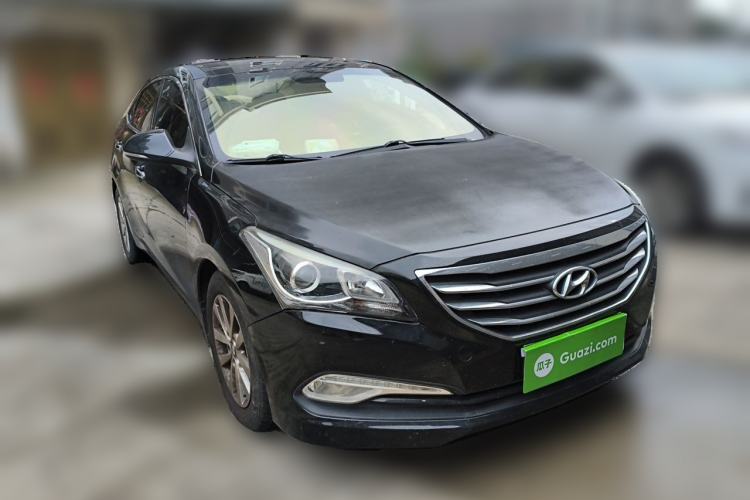 Used Hyundai Mistra 2014 1.8L Automatic Smart GLS Front Right 45 Deg