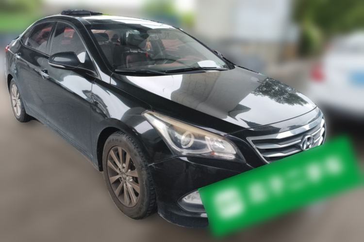 Used Hyundai Mistra 2014 1.8L Automatic Smart GLS Front Right 45 Deg