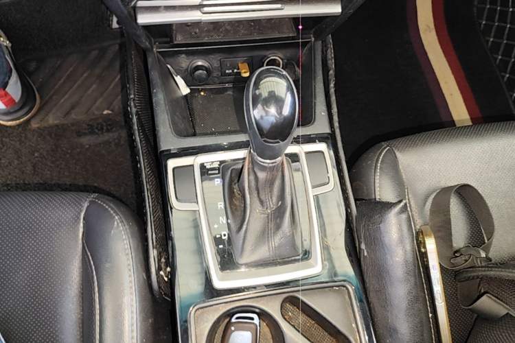 Used Hyundai Mistra 2014 1.8L Automatic Smart GLS Gear Lever