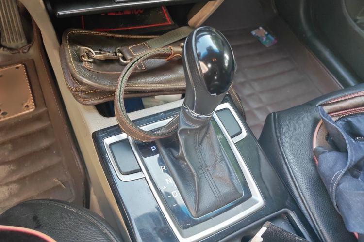 Used Hyundai Mistra 2014 1.8L Automatic Comfort Model GL Gear Lever