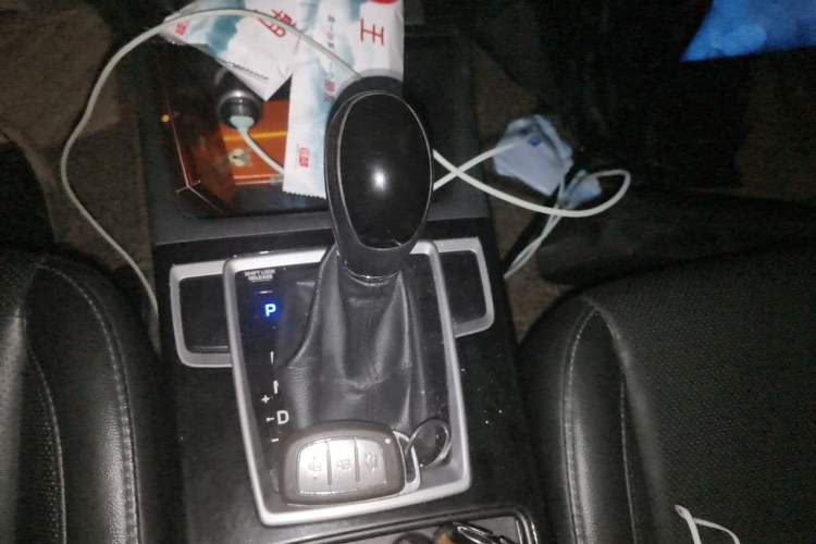 Used Hyundai Mistra 2014 1.8L Automatic Smart GLS Gear Lever