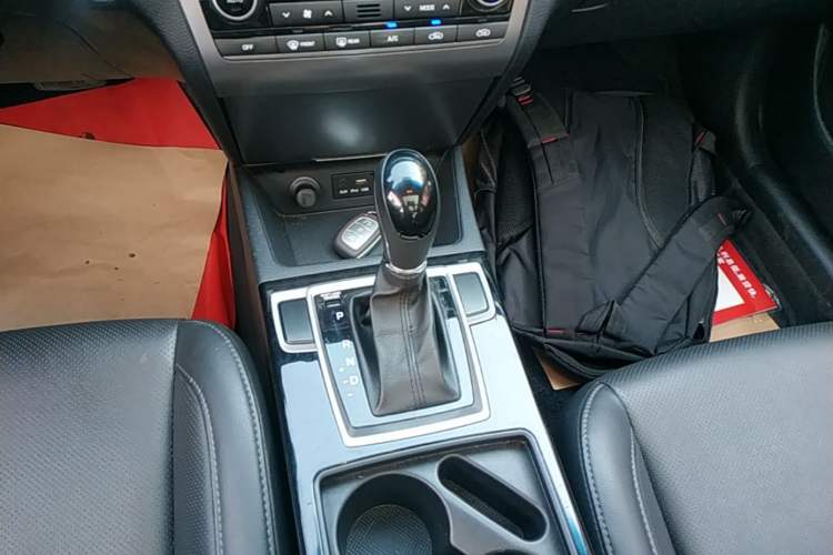 Used Hyundai Mistra 2014 1.8L Automatic Deluxe DLX Model Gear Lever