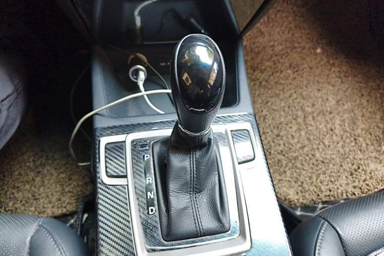 Used Hyundai Mistra 2014 1.8L Automatic Smart GLS Gear Lever