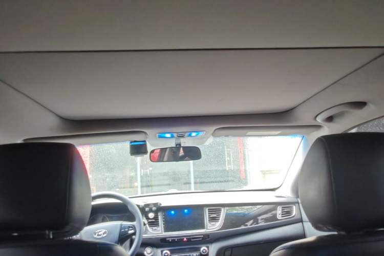 Used Hyundai Mistra 2014 1.8L Automatic Smart GLS Headliner