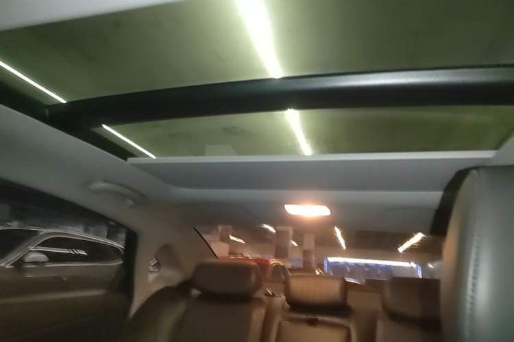 Used Hyundai Mistra 2014 1.8L Automatic Smart GLS Headliner