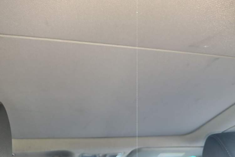 Used Hyundai Mistra 2014 1.8L Automatic Smart GLS Headliner
