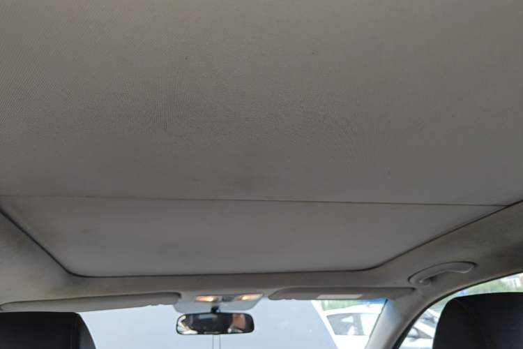 Used Hyundai Mistra 2014 1.8L Automatic Smart GLS Headliner