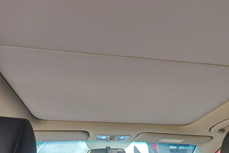 Used Hyundai Mistra 2014 1.8L Automatic Smart GLS Headliner