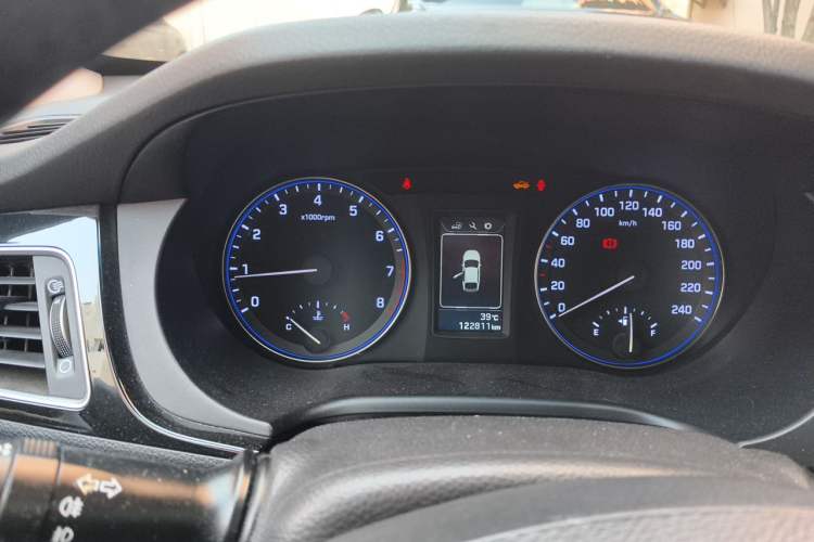 Used Hyundai Mistra 2014 1.8L Manual Comfort GL Model Instrument Cluster