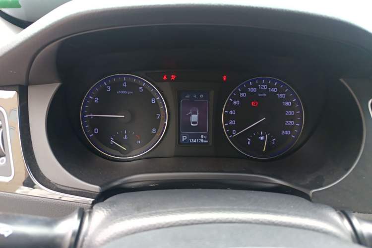 Used Hyundai Mistra 2014 1.8L Automatic Smart GLS Instrument Cluster