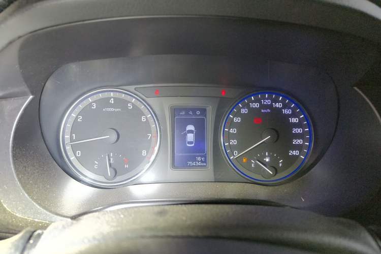 Used Hyundai Mistra 2014 1.8L Manual Comfort GL Model Instrument Cluster