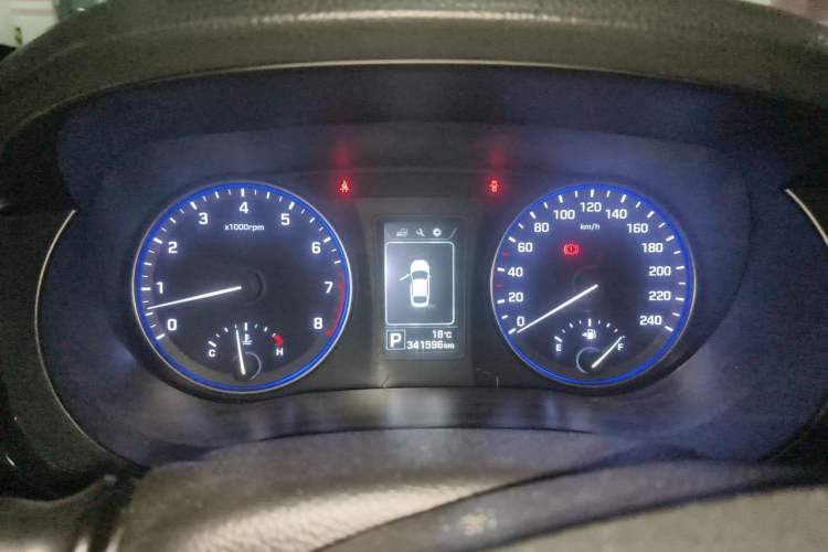 Used Hyundai Mistra 2014 1.8L Automatic Smart GLS Instrument Cluster