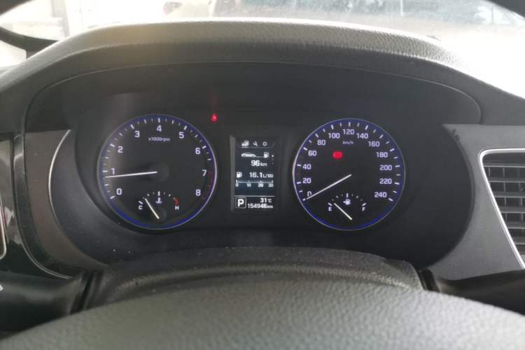 Used Hyundai Mistra 2014 1.8L Automatic Smart GLS Instrument Cluster