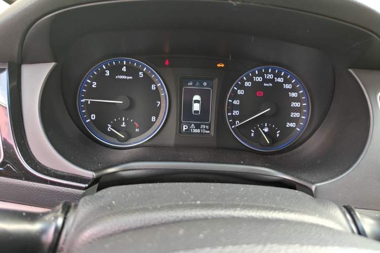 Used Hyundai Mistra 2014 1.8L Automatic Smart GLS Instrument Cluster