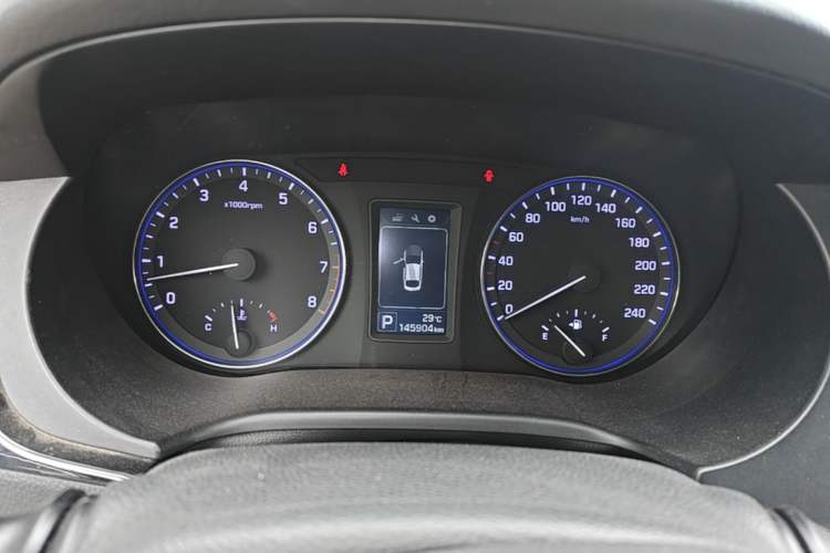 Used Hyundai Mistra 2014 1.8L Automatic Smart GLS Instrument Cluster