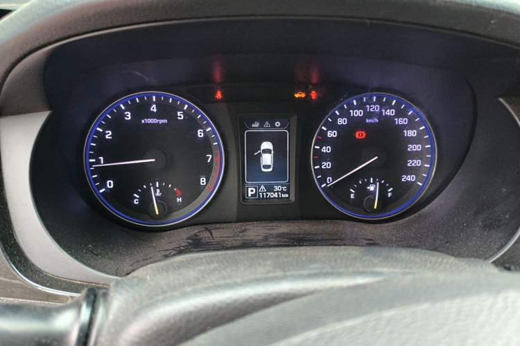 Used Hyundai Mistra 2014 1.8L Automatic Smart GLS Instrument Cluster